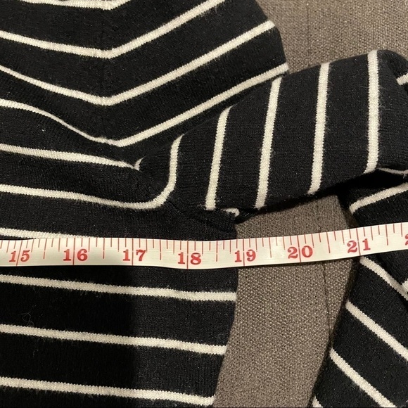 Black and White Striped Y2K Style Pullover Sweater - Picture 7 of 11